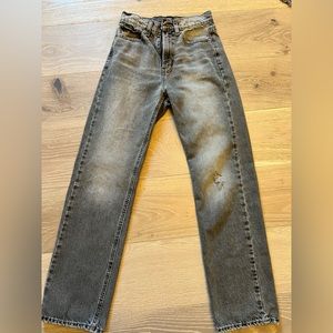 BDG gray straight leg jean size 25